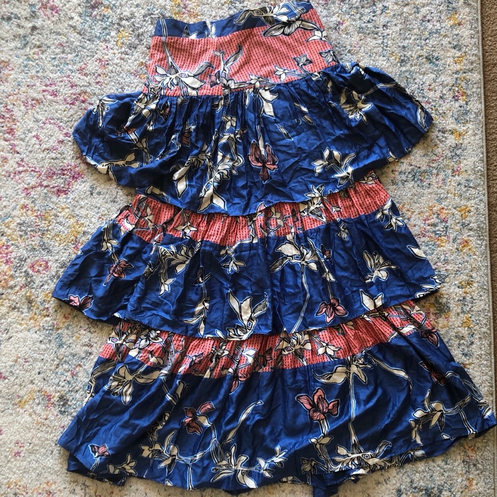 Alexis dress
